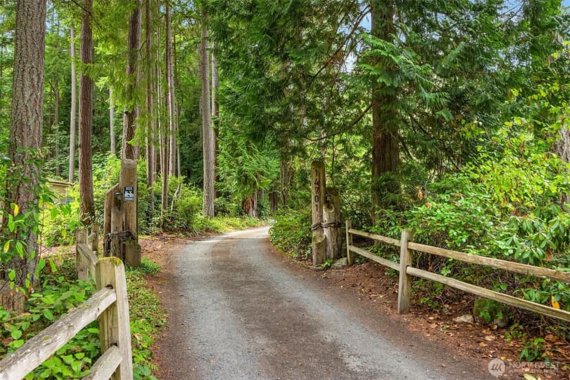 Property photo for 14701 Sunrise Drive Ne, Bainbridge Island photo 31