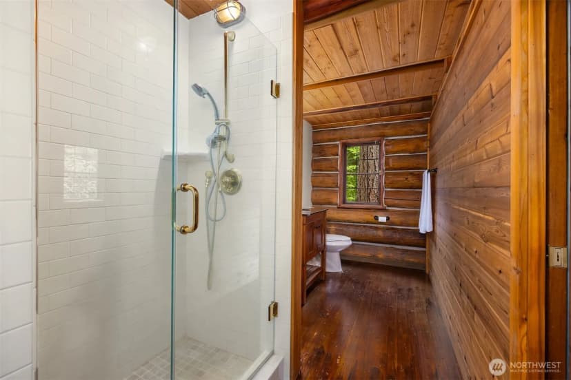 Property photo for 14701 Sunrise Drive Ne, Bainbridge Island photo 13
