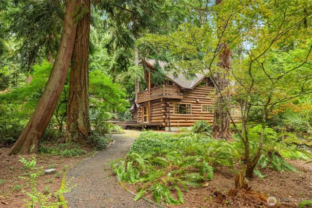 Property photo for 14701 Sunrise Drive Ne, Bainbridge Island photo 3