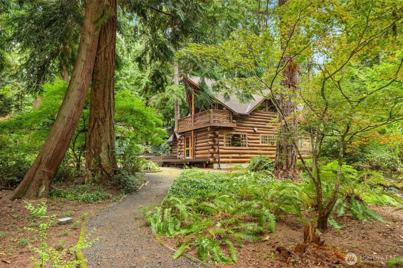 Property photo for 14701 Sunrise Drive Ne, Bainbridge Island photo 3