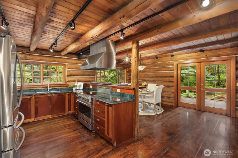 Property photo for 14701 Sunrise Drive Ne, Bainbridge Island photo 9