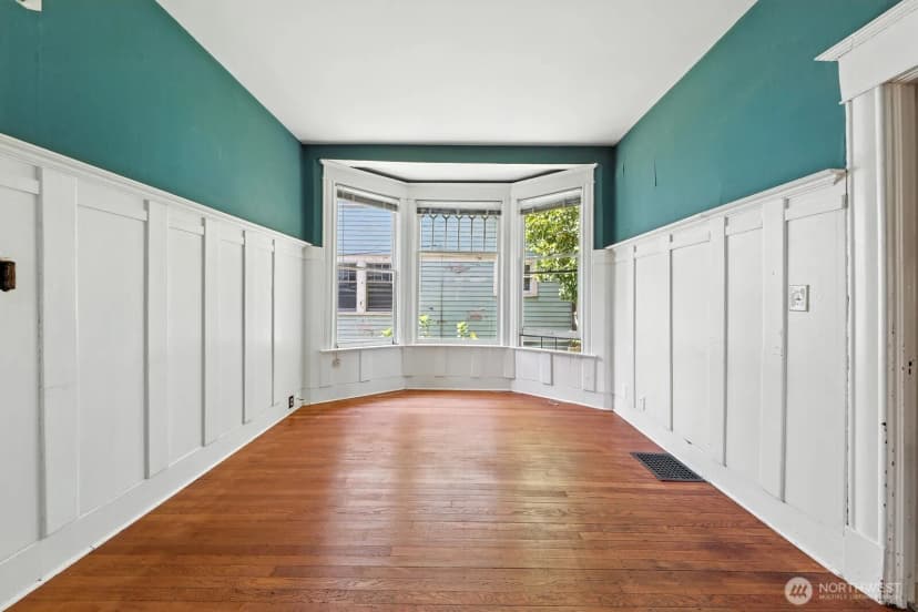 Property photo for 136 N 77th Street, Seattle photo 8