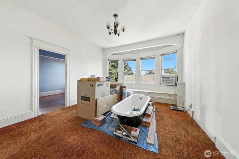 Property photo for 136 N 77th Street, Seattle photo 17