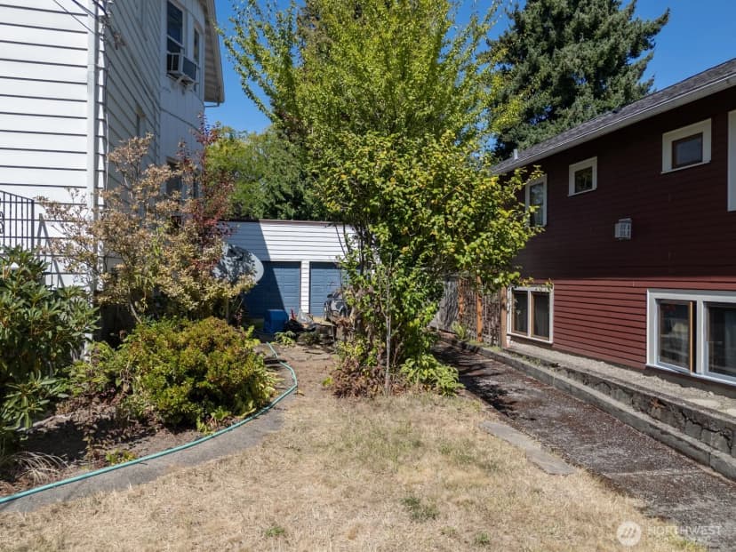 Property photo for 136 N 77th Street, Seattle photo 30
