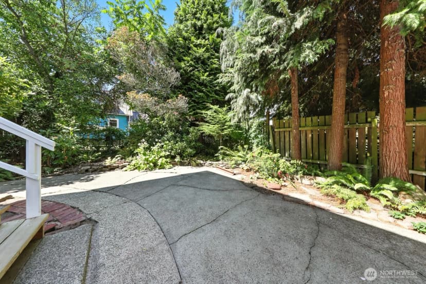 Property photo for 136 N 77th Street, Seattle photo 26