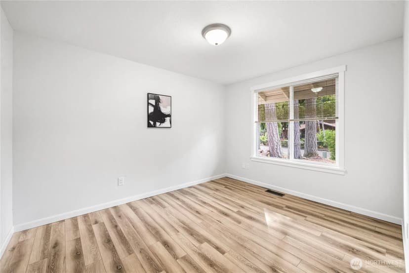 Property photo for 1810 Thornton Street Nw, Olympia photo 20