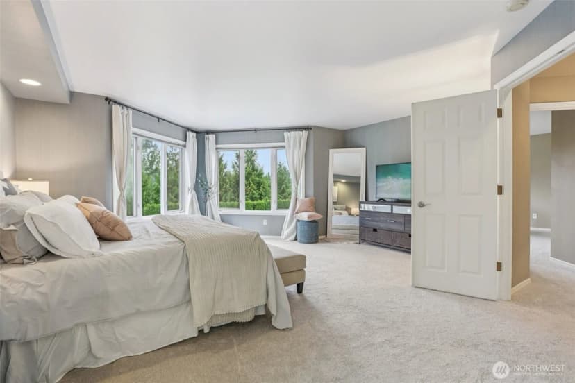 Property photo for 26703 Se 18th Street, Sammamish photo 18