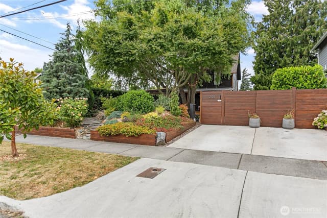 Property photo for 2101 H Street, Bellingham photo 4