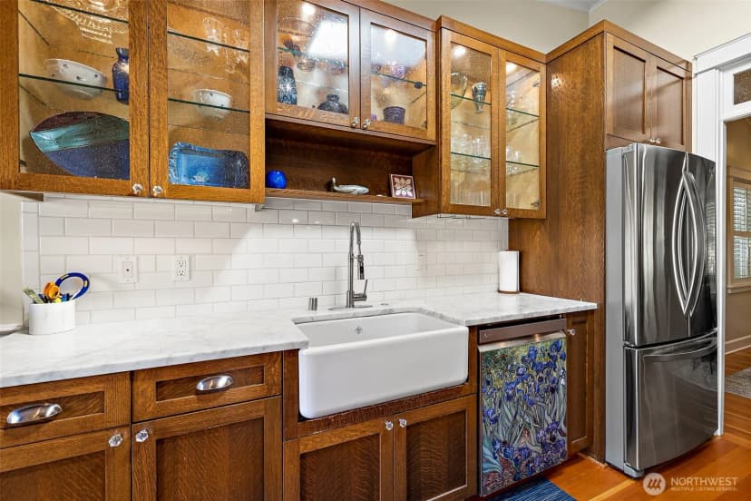 Property photo for 15926 21st Avenue Sw, Burien photo 11