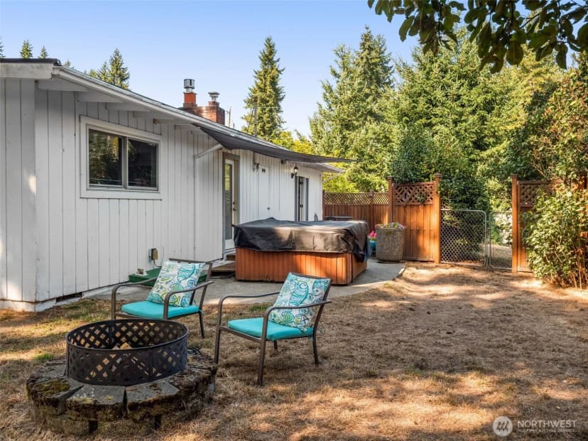 Property photo for 19431 74th Avenue W, Lynnwood photo 23