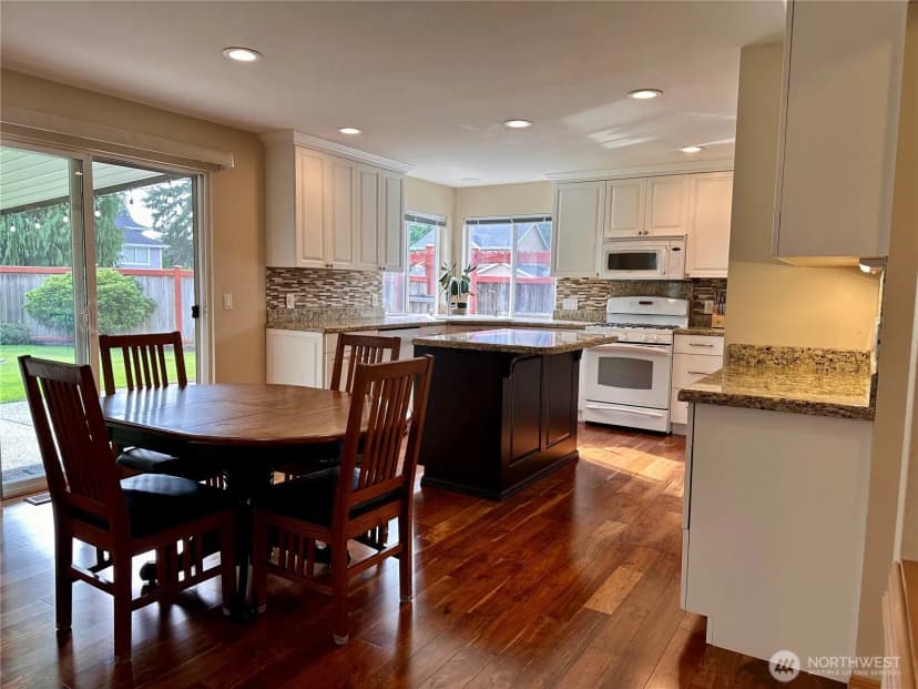 Property photo for 8914 181st Street E, Puyallup photo 15
