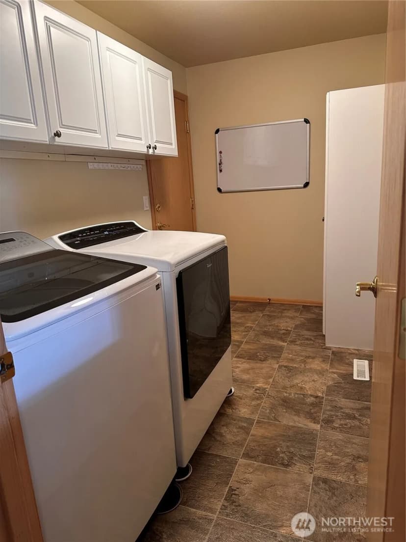 Property photo for 8914 181st Street E, Puyallup photo 27