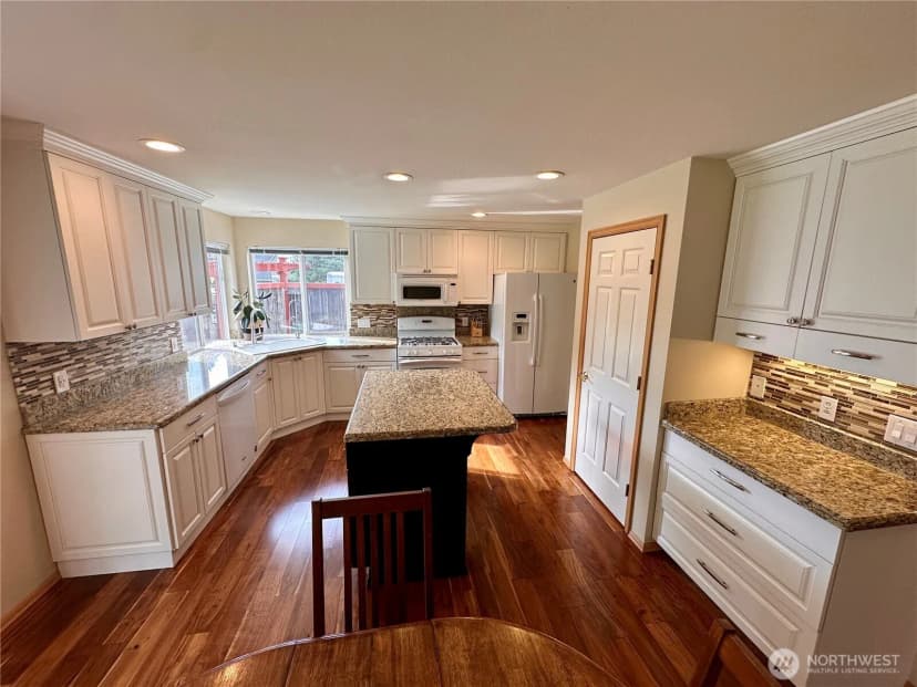 Property photo for 8914 181st Street E, Puyallup photo 12