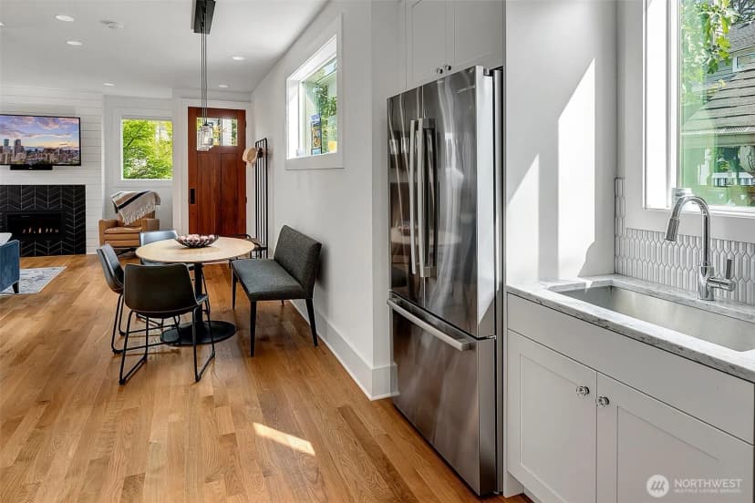 Property photo for 2137 7th Avenue W, Seattle photo 13