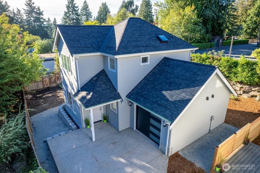 Property photo for 12029 40th Avenue Ne #c, Seattle photo 29