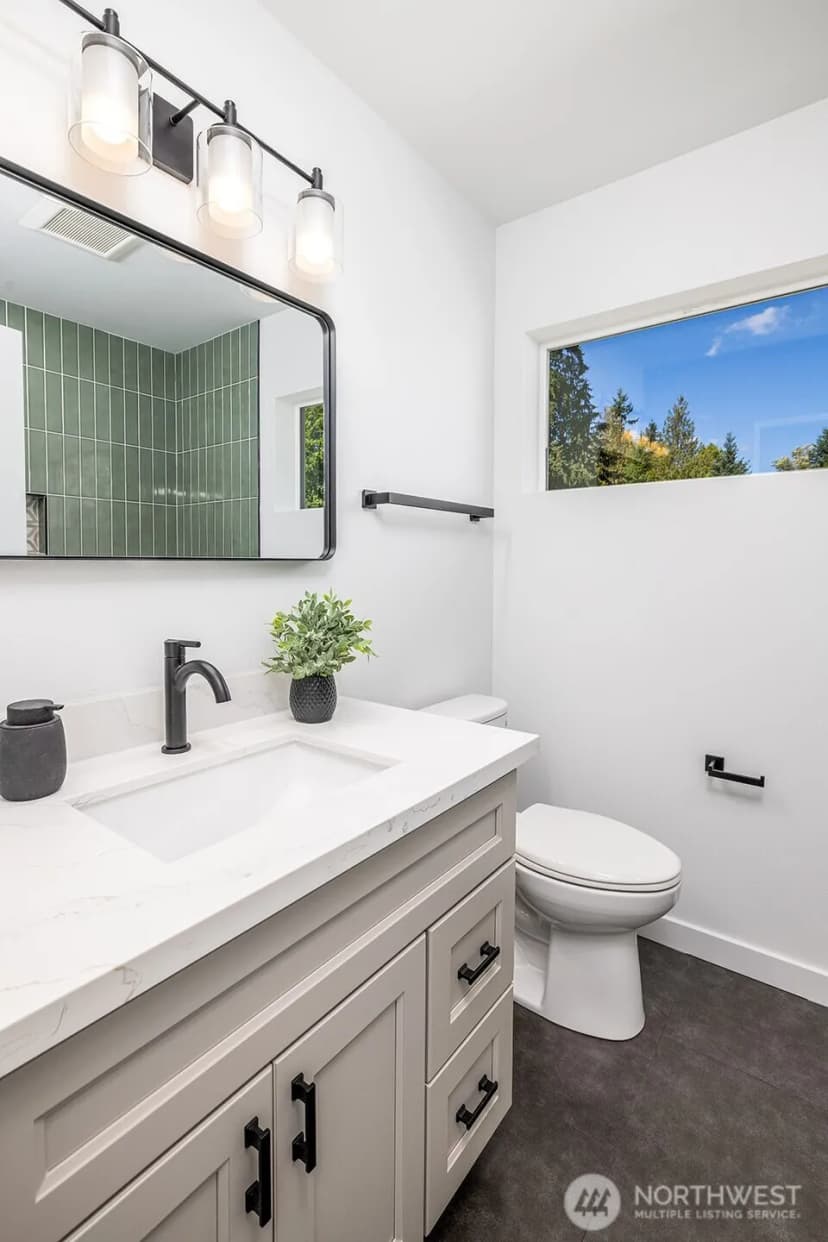 Property photo for 12029 40th Avenue Ne #c, Seattle photo 18