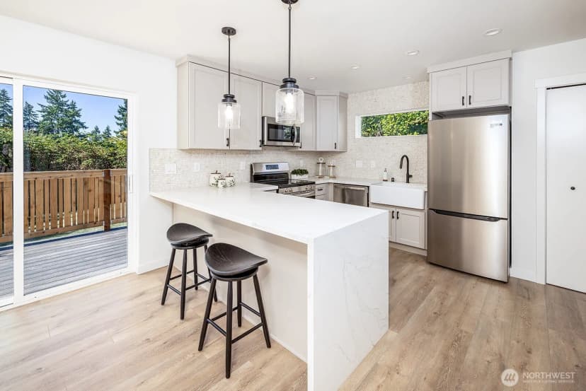 Property photo for 12029 40th Avenue Ne #c, Seattle photo 9