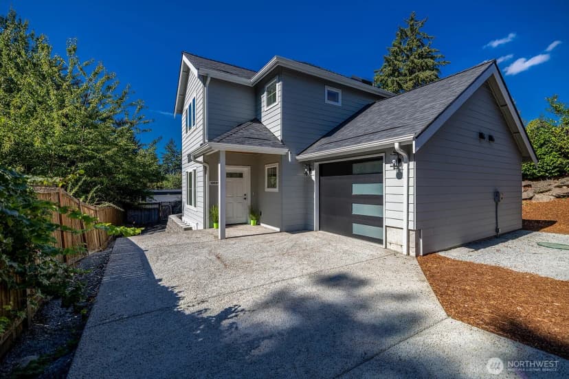 Property photo for 12029 40th Avenue Ne #c, Seattle photo 20
