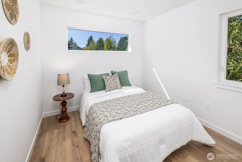 Property photo for 12031 40th Avenue Ne #b, Seattle photo 12