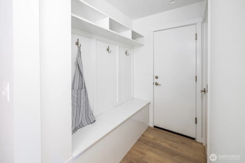 Property photo for 12031 40th Avenue Ne #b, Seattle photo 7