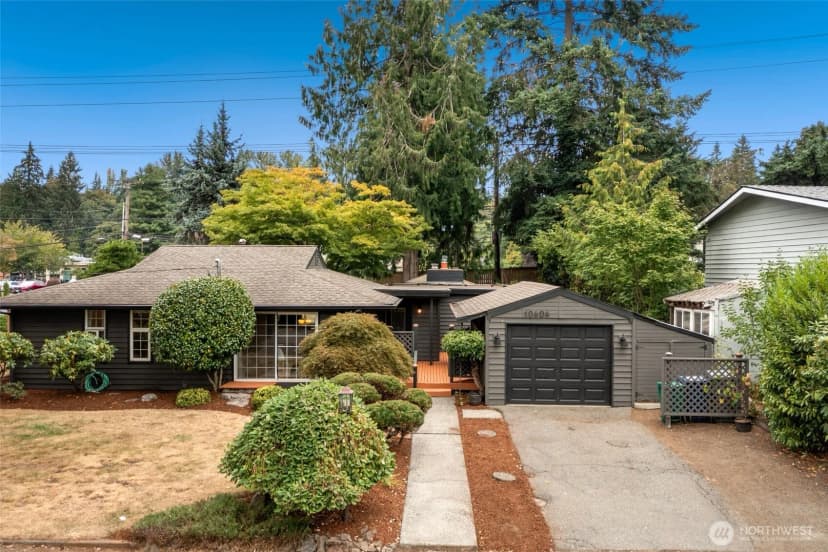 Property photo for 10404 Ne 131st Street, Kirkland