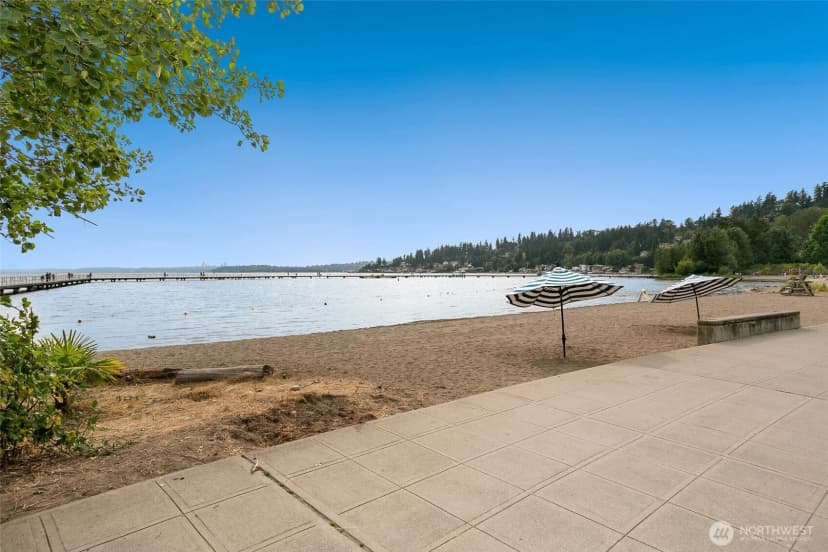 Property photo for 10404 Ne 131st Street, Kirkland photo 37