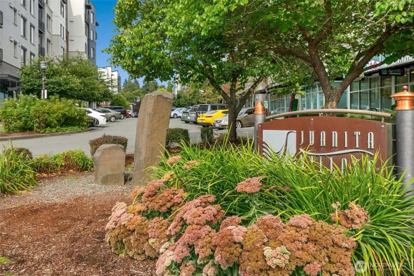 Property photo for 10404 Ne 131st Street, Kirkland photo 33