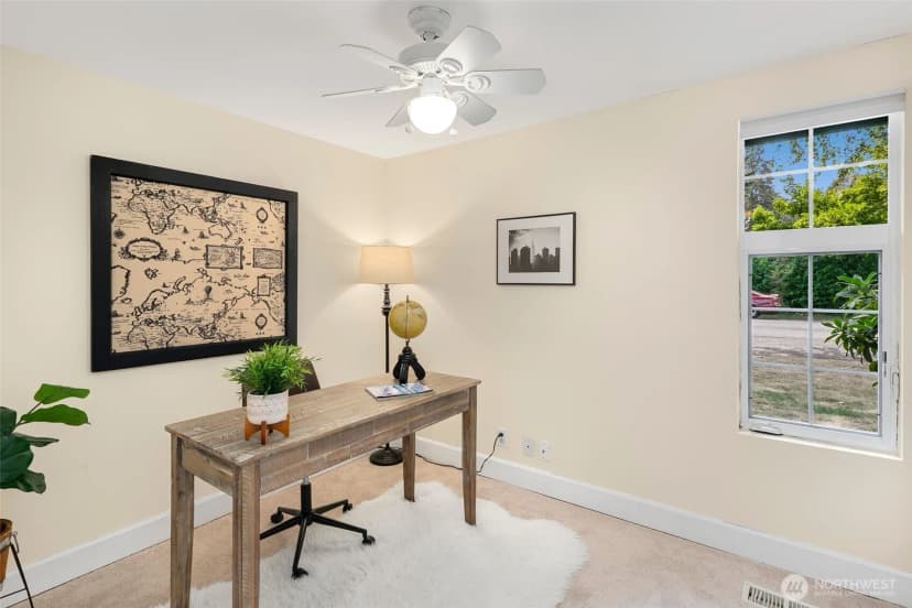 Property photo for 10404 Ne 131st Street, Kirkland photo 20