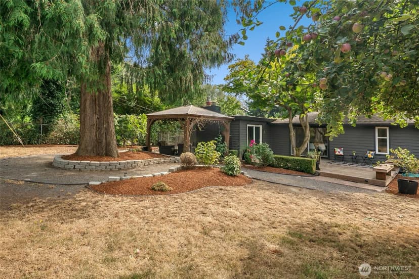 Property photo for 10404 Ne 131st Street, Kirkland photo 30