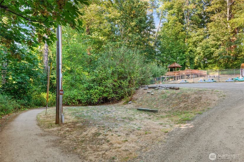 Property photo for 502 Cave Avenue Ne, Bainbridge Island photo 29