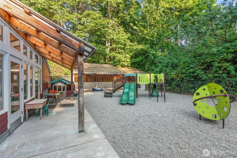 Property photo for 502 Cave Avenue Ne, Bainbridge Island photo 19