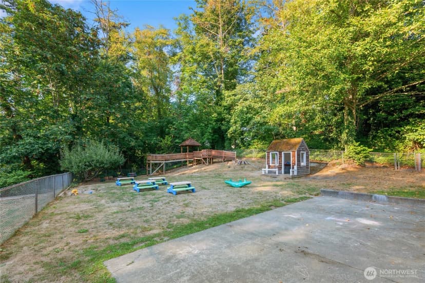 Property photo for 502 Cave Avenue Ne, Bainbridge Island photo 17