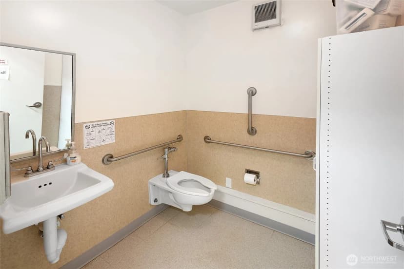 Property photo for 502 Cave Avenue Ne, Bainbridge Island photo 14