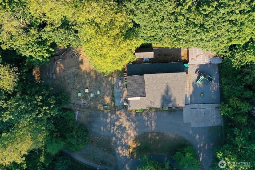 Property photo for 502 Cave Avenue Ne, Bainbridge Island photo 23