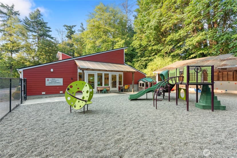 Property photo for 502 Cave Avenue Ne, Bainbridge Island photo 22