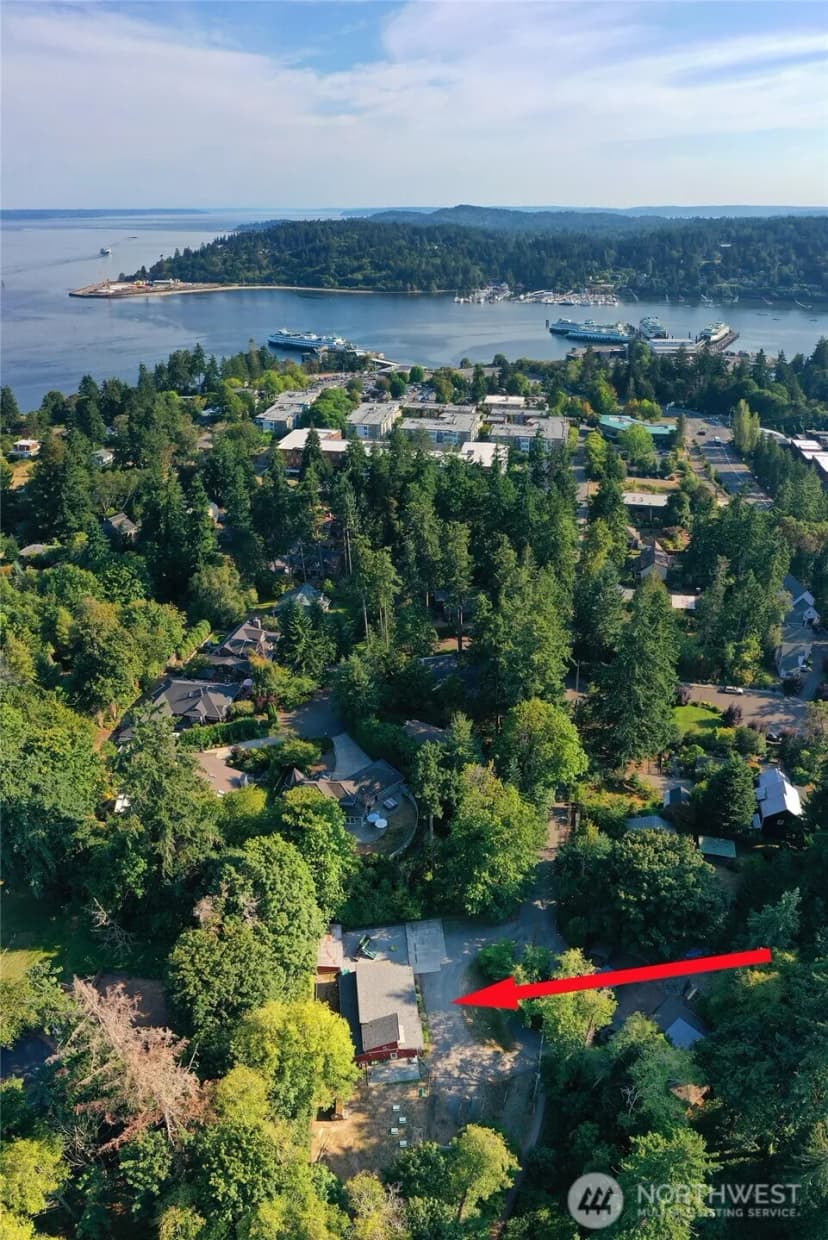 Property photo for 502 Cave Avenue Ne, Bainbridge Island photo 30