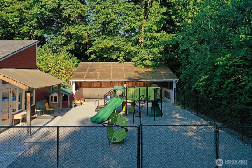 Property photo for 502 Cave Avenue Ne, Bainbridge Island photo 26