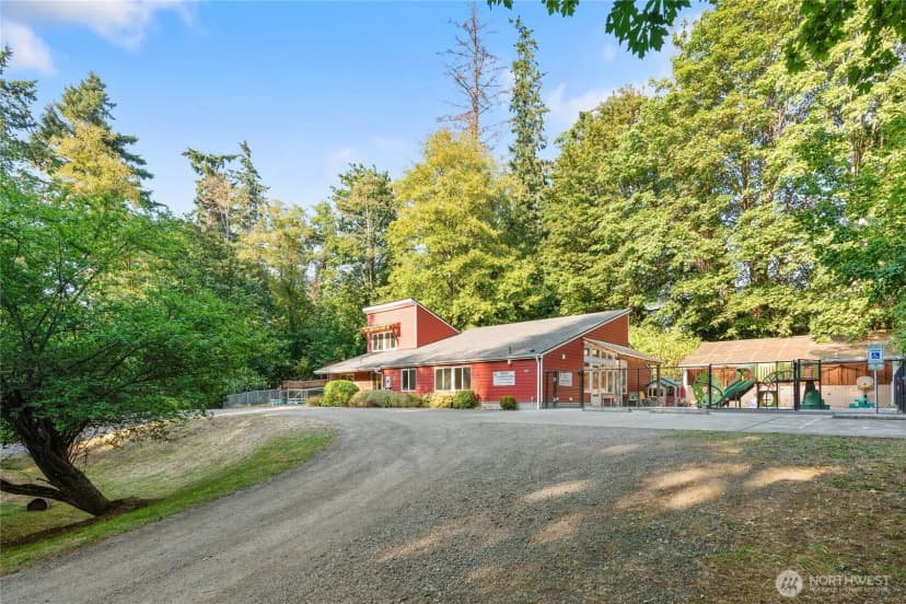 Property photo for 502 Cave Avenue Ne, Bainbridge Island photo 28