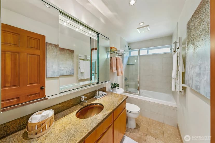 Property photo for 18008 25th Avenue Ne, Lake Forest Park photo 20