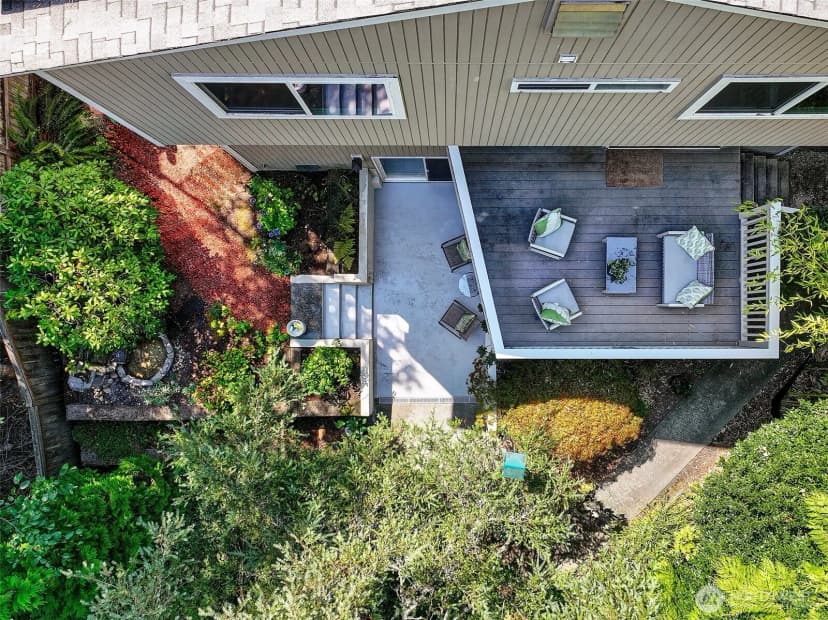 Property photo for 18008 25th Avenue Ne, Lake Forest Park photo 33