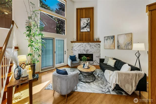 Property photo for 18008 25th Avenue Ne, Lake Forest Park photo 5