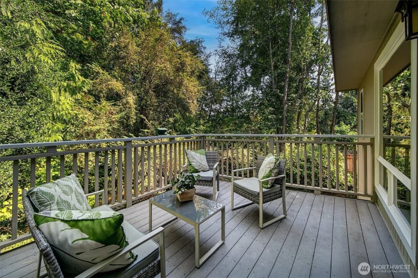 Property photo for 18008 25th Avenue Ne, Lake Forest Park photo 27