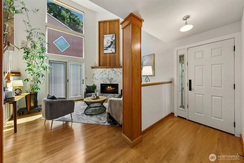 Property photo for 18008 25th Avenue Ne, Lake Forest Park photo 4