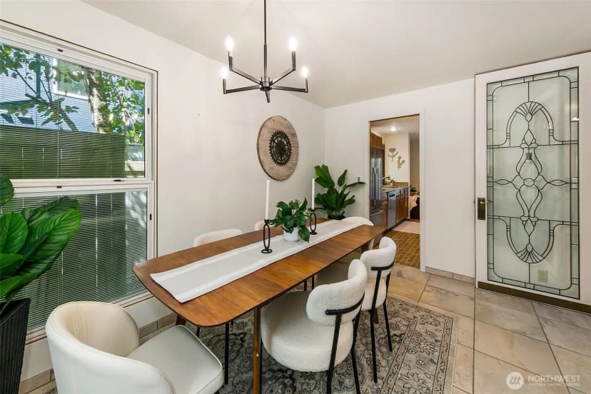 Property photo for 18008 25th Avenue Ne, Lake Forest Park photo 8