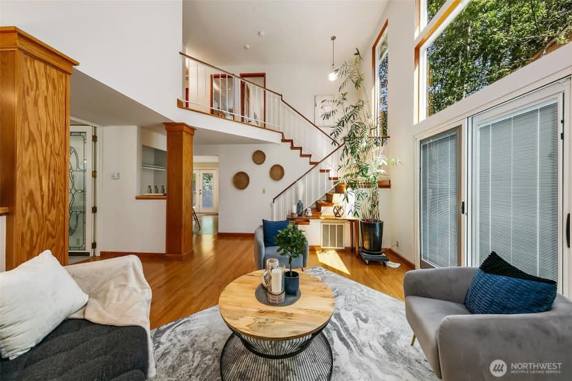 Property photo for 18008 25th Avenue Ne, Lake Forest Park photo 6