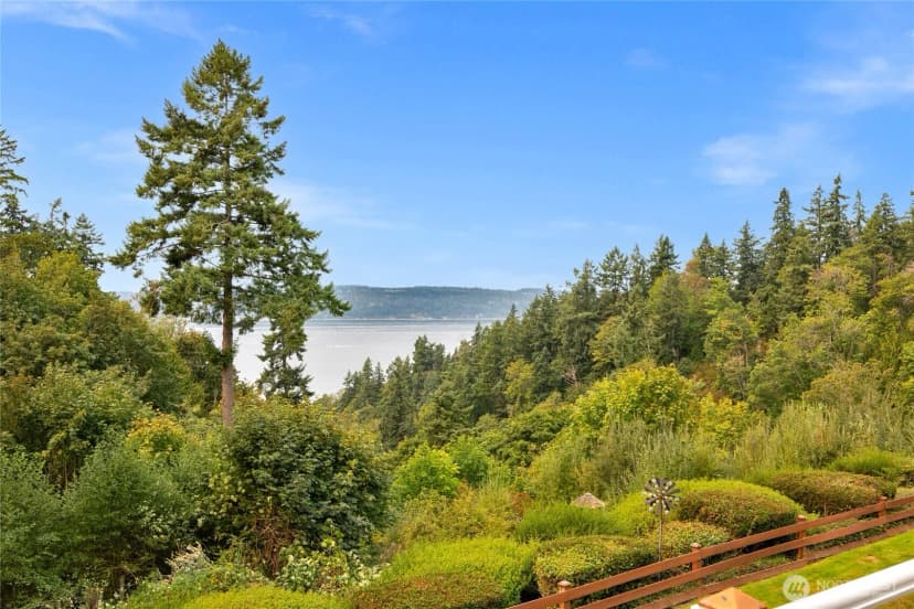 Property photo for 7720 Island View Court #b, Mukilteo photo 19