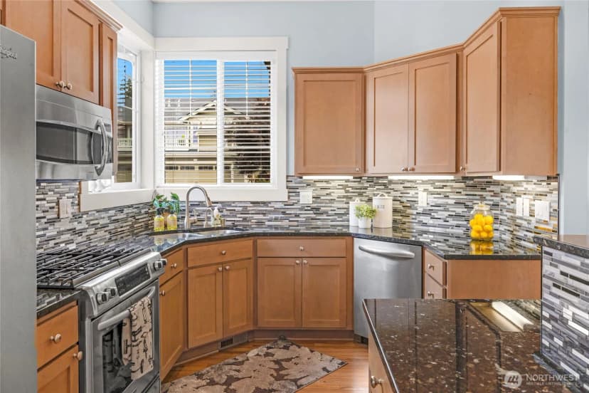 Property photo for 7720 Island View Court #b, Mukilteo photo 12