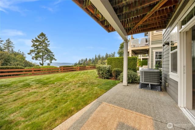 Property photo for 7720 Island View Court #b, Mukilteo photo 2