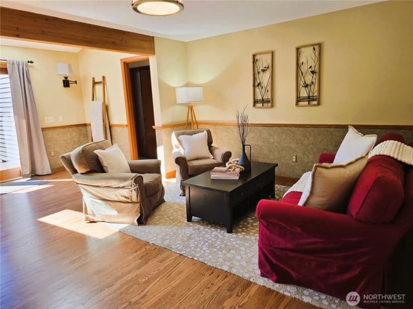 Property photo for 8412 200th Street Sw, Edmonds photo 16