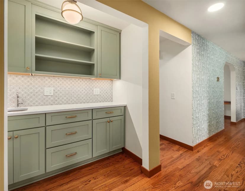Property photo for 8412 200th Street Sw, Edmonds photo 14